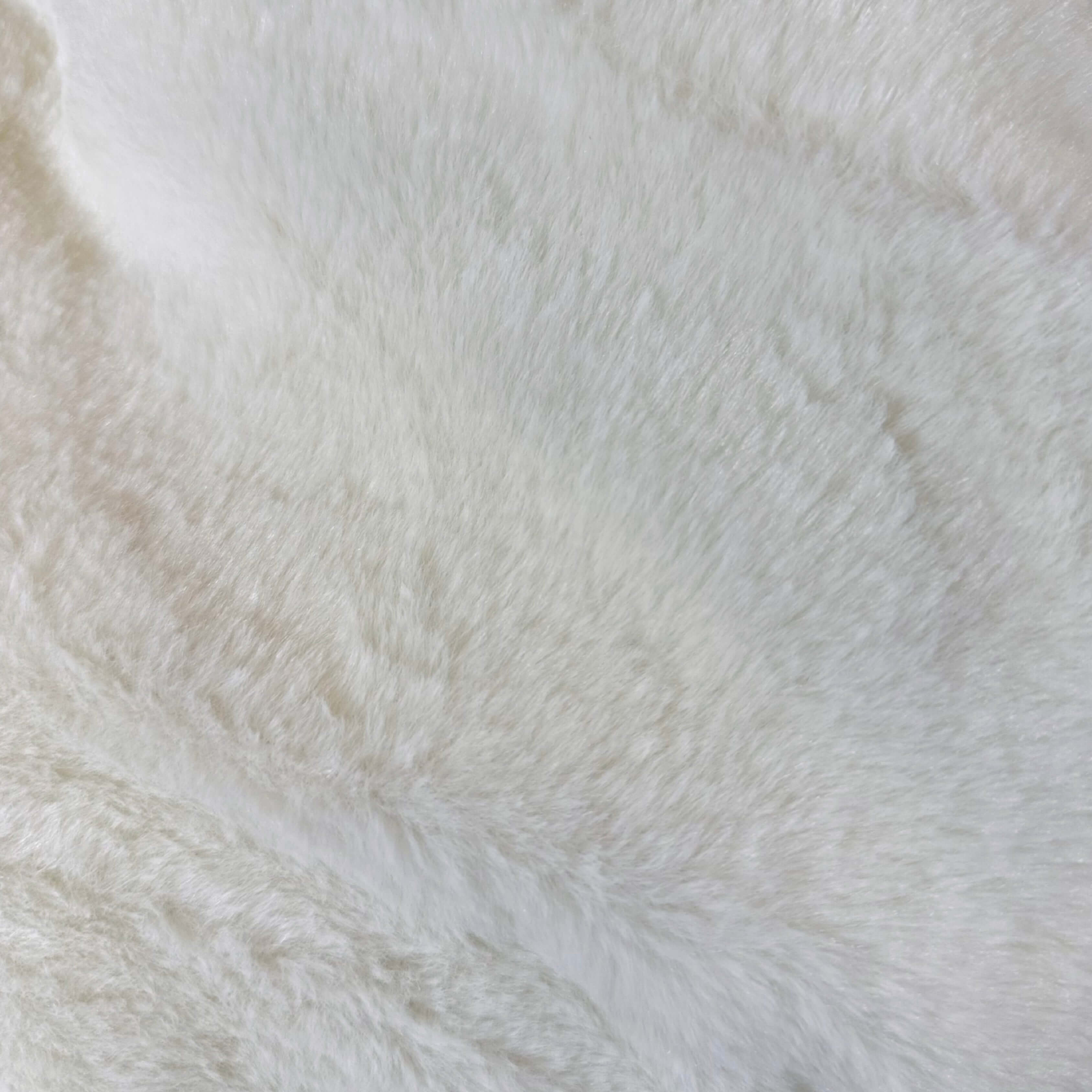 Ultra-soft faux fur texture close-up from VLIZ cat tree cushion, designed for cozy feline lounging.