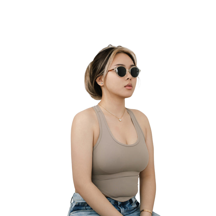 VLIZ Lucent round sunglasses with translucent frame and black lenses, street-style gradient design, engraved logo on temples.